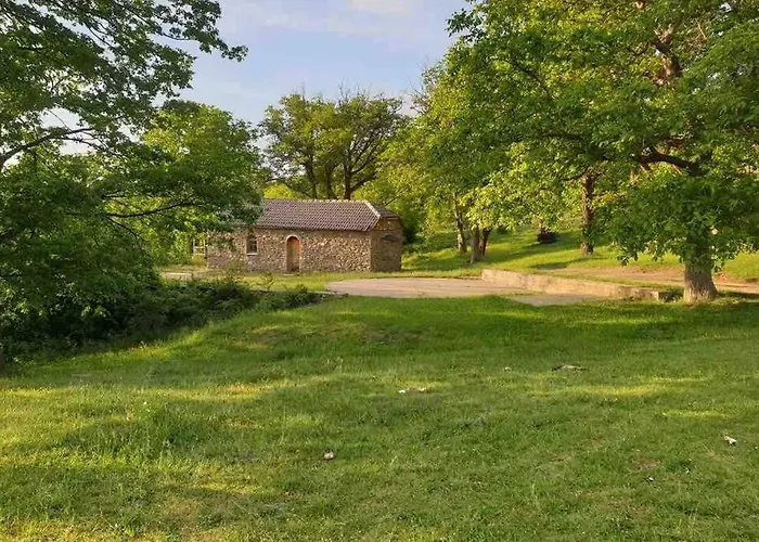 Willa Bujtina Cakuli, - Erseke *