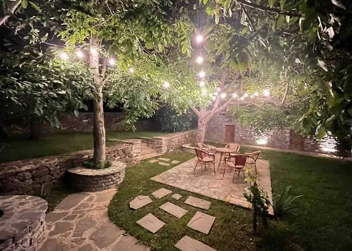 Bujtina Cakuli, - Erseke Willa *