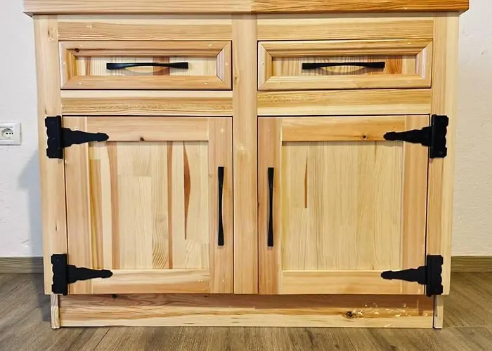 Willa Bujtina Cakuli, - Erseke *